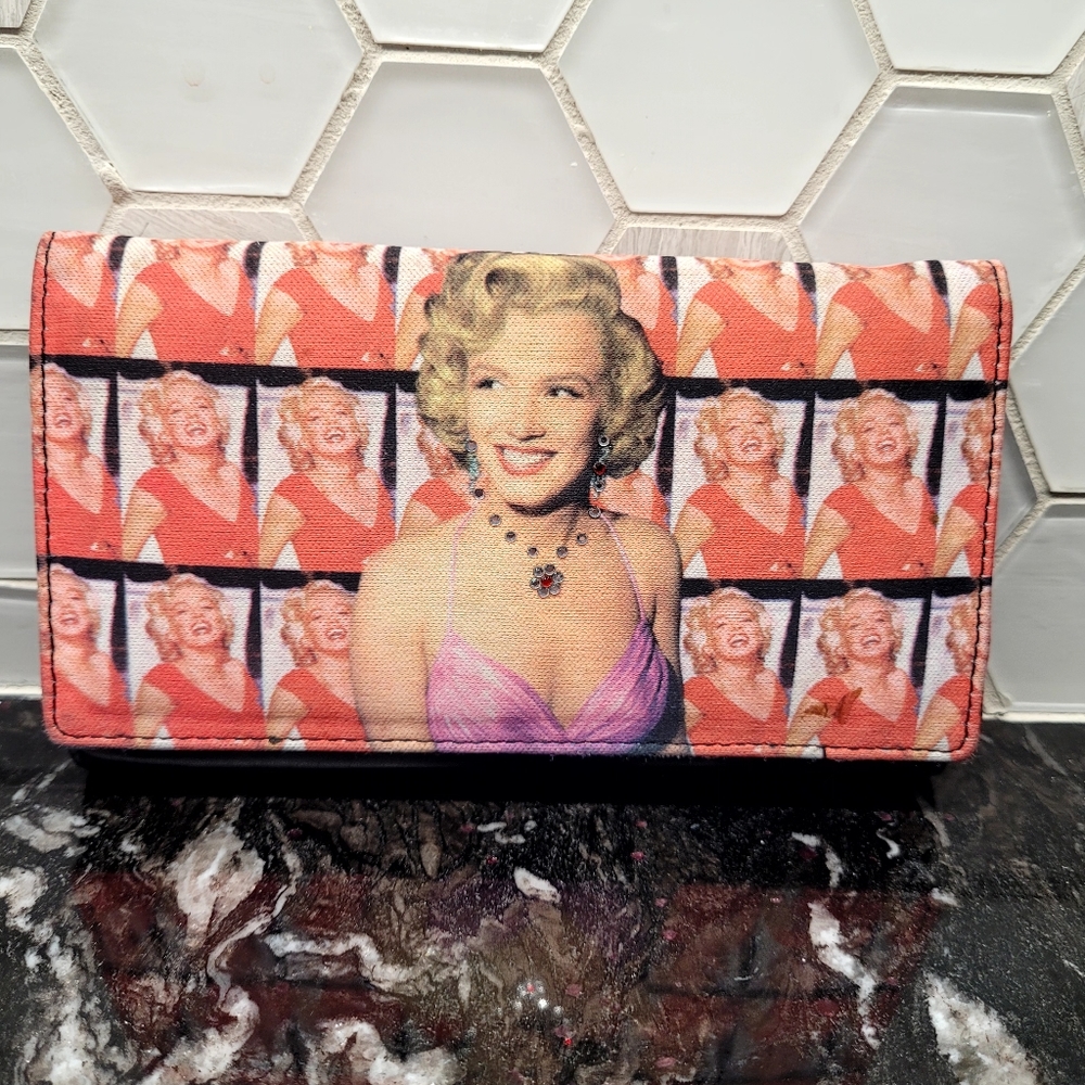 Marilyn monroe wallet